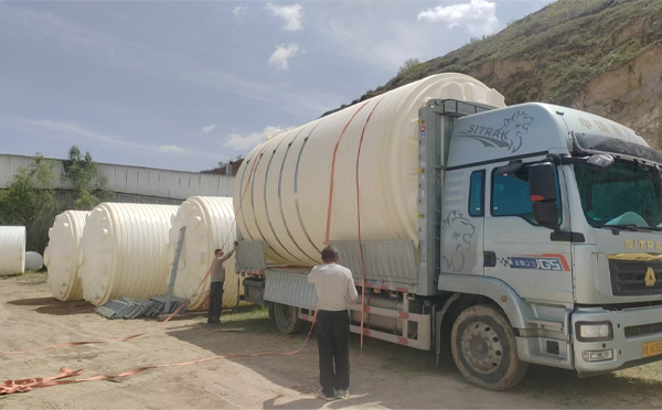 庆城立式运输桶装车中